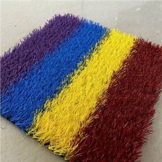 Mavrična umetna trava za vrtec